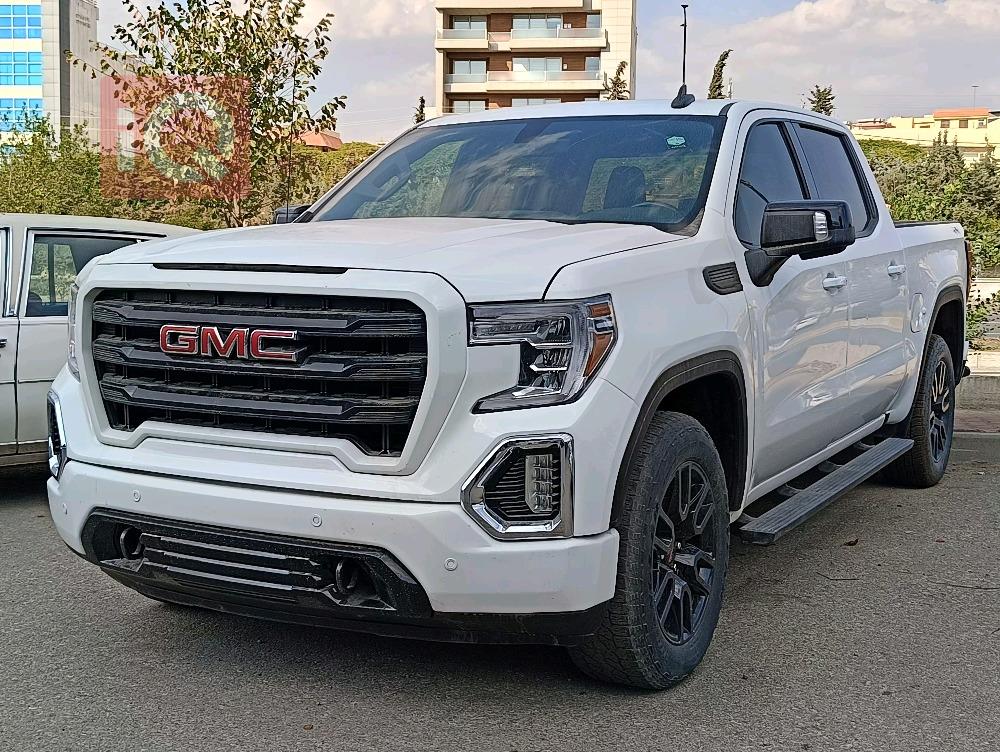 GMC Sierra